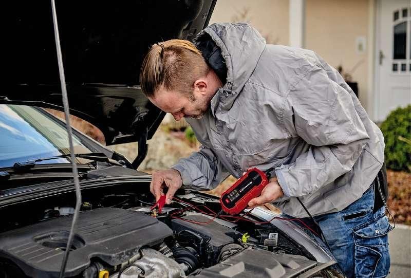 Автомобильное зарядное устройство для аккумулятора Einhell CE-BC 2 M : 12V, 3-60 Ah (1002215) 1002215 фото