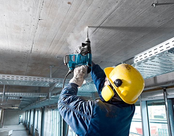 Профессиональный электрический перфоратор Bosch Professional GBH 3-28 DRE в чемодане: 800 Вт, 3.1 Дж, SDS-Plus 061123A000 фото