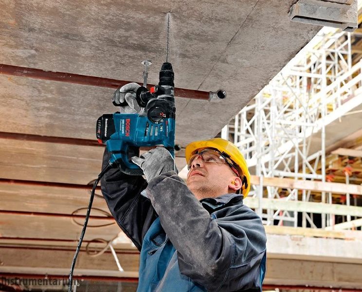 Профессиональный электрический перфоратор Bosch Professional GBH 3-28 DRE в чемодане: 800 Вт, 3.1 Дж, SDS-Plus 061123A000 фото