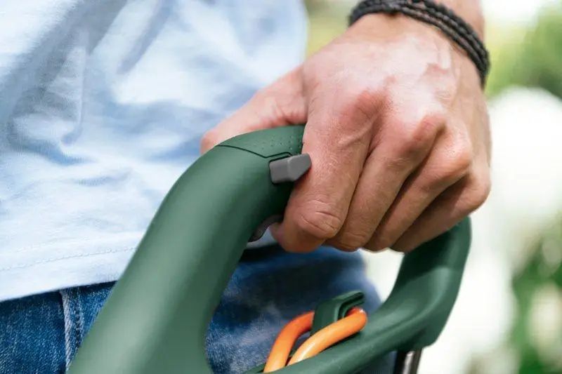Мощный триммер электрический садовый для травы Bosch EasyGrassCut 26: 280 Вт, 12500 об/мин, леска, 26 см 06008C1J01 фото