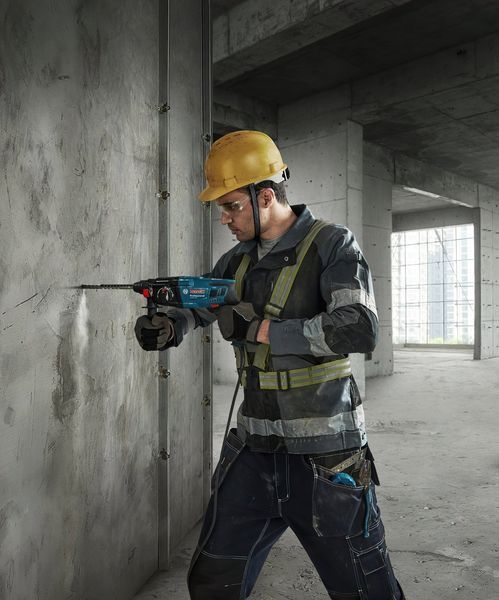 Профессиональный ударный электрический прямой перфоратор Bosch GBH 220: 720 Вт, 2 Дж 06112A6020 фото