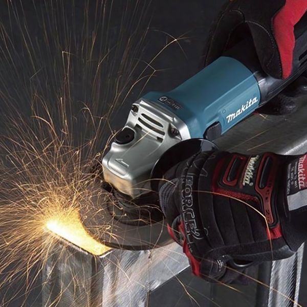 Мощная угловая шлифмашина Makita GA5030R : 750Вт, диск 125мм GA5030R фото