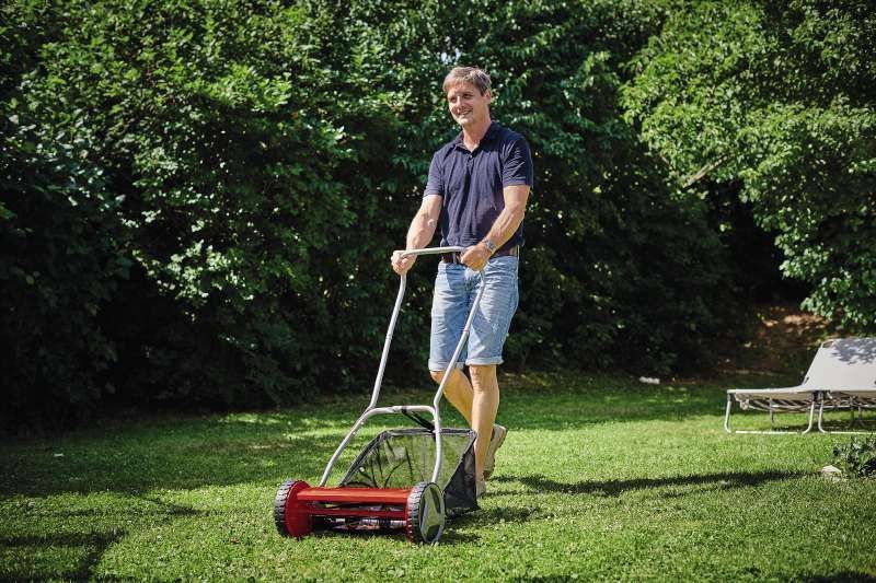 Ручна газонокосарка Einhell GC-HM 400 : регулювання висоти 4 рівня, 13-37 мм, ширина скошування 40 см, 250 кв. м. 3414129 фото