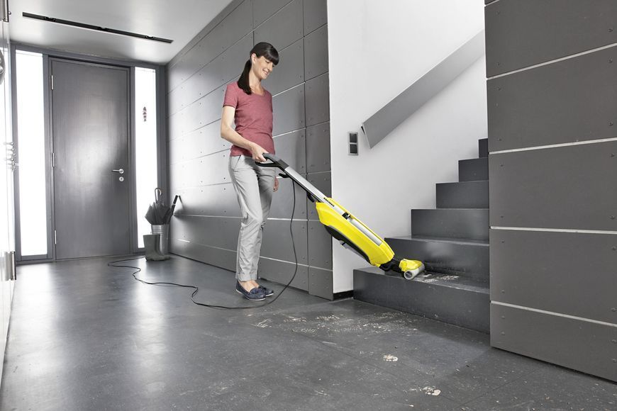 Очиститель пола аккумуляторный KARCHER FC 5 (швабра) 1.055-400.0 фото