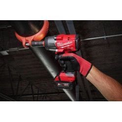 Гайковерт високомоментний акумуляторний MILWAUKEE 1/2" M18 FHIW2F12-502X, 2034Нм : з АКБ 18V 2шт-5 Ah+ЗП, кейс 4933492783 фото
