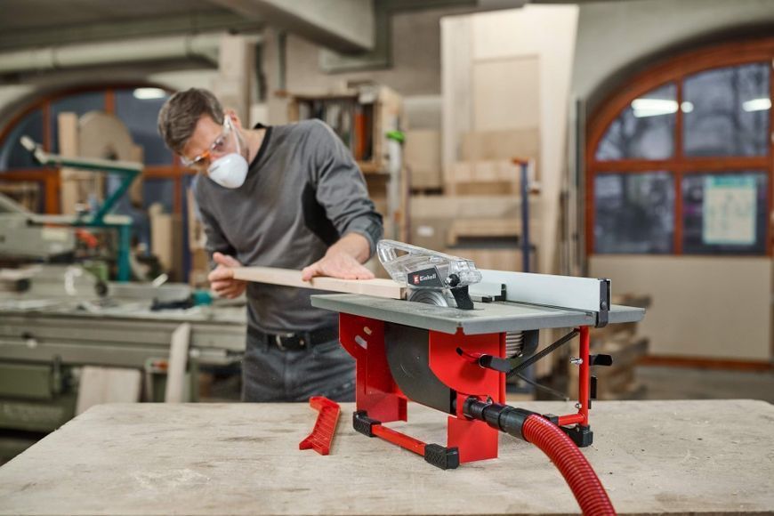 Мощная стационарная циркулярная пила (настольная циркулярка) Einhell TC-TS 8 I : 500 Вт, 200мм круг, 2950 об/м 4340412 фото