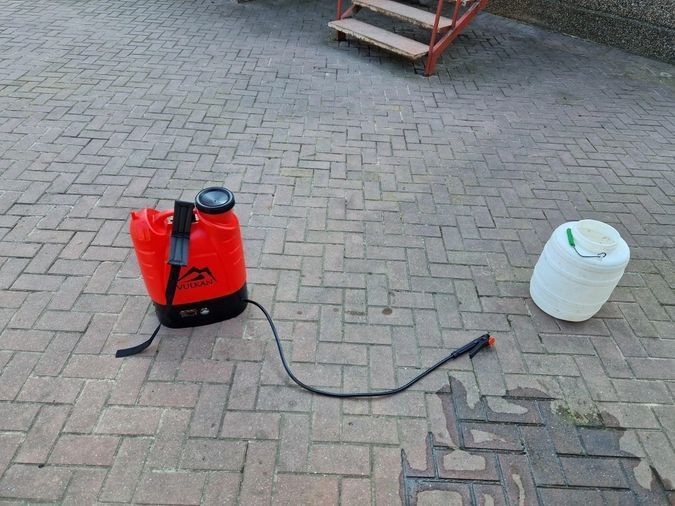 Садовий обприскувач акумуляторний Vulkan HY-16L : 12 V, 8 Ah, бак 16 л, ранцевий, вага 3 кг 82347 фото