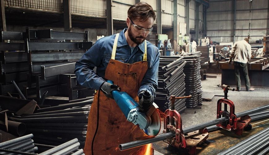 Профессиональная угловая шлифмашина (болгарка) Bosch GWS 2200 : 2200 Вт, 6500 об/мин, диск 230 мм 06018C1320 фото
