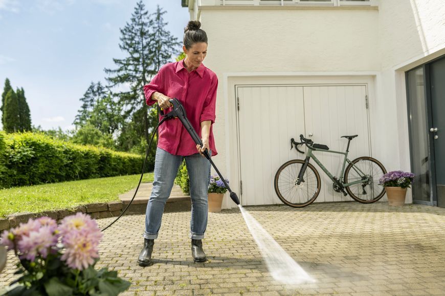 Мощная мойка высокого давления (керхер) для авто Karcher K 5 Classic: 2.1 кВт, 145 бар, 500 л/ч минимойка 1.950-700.0 фото
