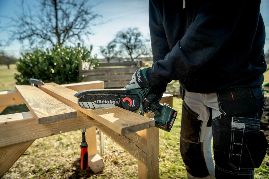 Потужна ручна акумуляторна ланцюгова пила Metabo MS 18 LTX 15 каркас MetaBox : без АКБ, шина 15 см 600856840 фото