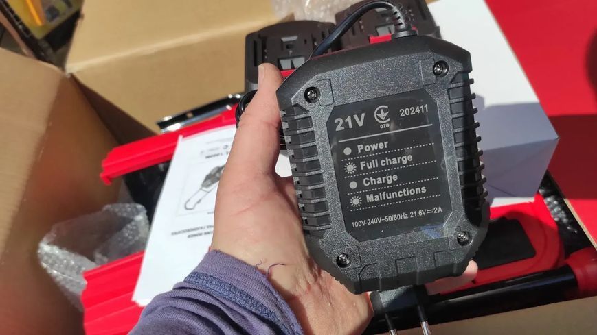 Потужна акумуляторна газонокосарка EDON LM-42/1000 BL: з АКБ 2-шт-21V 4.0 Ah + ЗП (LM-42/1000 BL) LM-42/1000BL фото