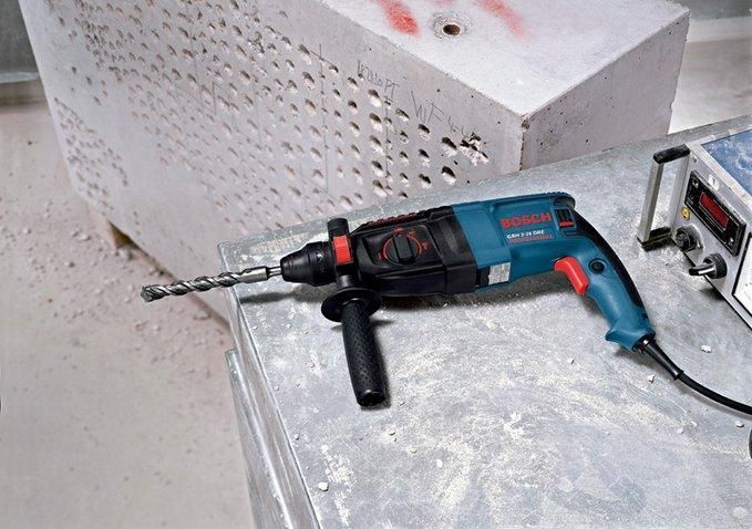 Мощный прямой перфоратор Bosch GBH 2-26 DRE: 2.7 Дж, 800 Вт, (0611253708) 0611253708 фото