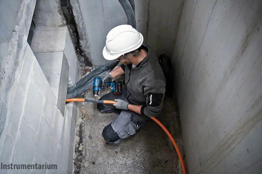 Профессиональный аккумуляторный технический фен Bosch Professional GHG 18V-50: без АКБ,2 насадки, 300&deg;С/500&deg;С 06012A6500 фото