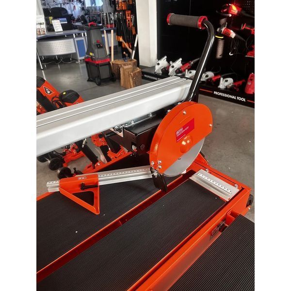 Професійний плиткоріз GTM TSW230N-920 з водяним охолодженням : 1.2 кВт, 92 см різ плитки, диск 230 см 39653 фото