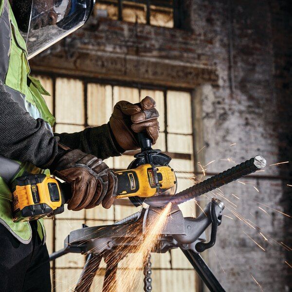 Шліфмашина кутова акумуляторна DEWALT DCG405N (18В/каркас) DCG405N фото