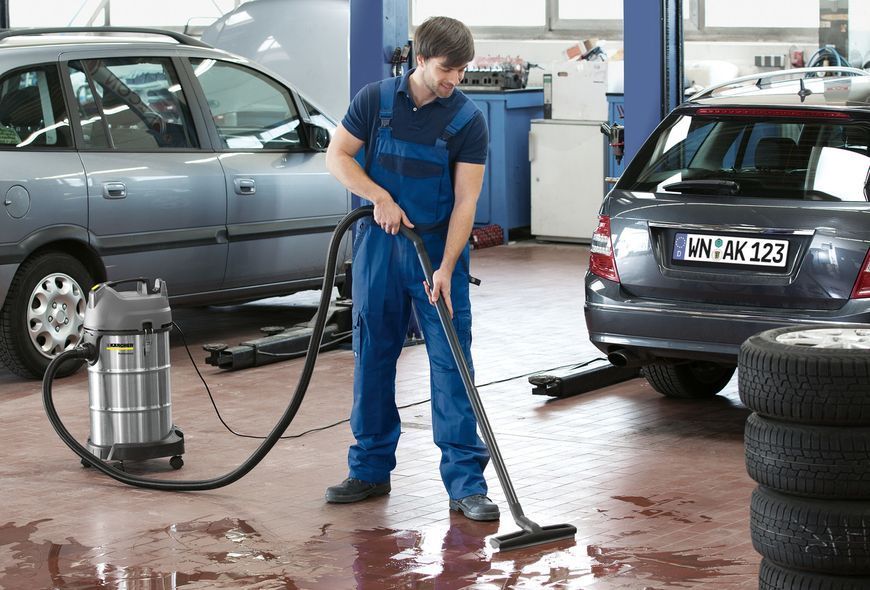 Професійний пилосос Karcher NT 38/1 Me Classic : 1500 Вт, бак 38 л (1.428-538.0) 1.428-538.0 фото