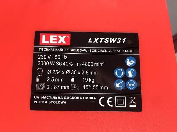Мощная настольная циркулярная пила LEX LXTSW31 : 2000 Вт, 254 х 30мм круг, 5000 об/мин LXTSW31 фото