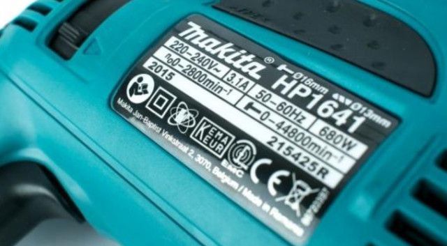 Профессиональная дрель электрическая ударная (электродриль) MAKITA HP1641K: 680 Вт, 1.5-13мм сверло HP1641K фото