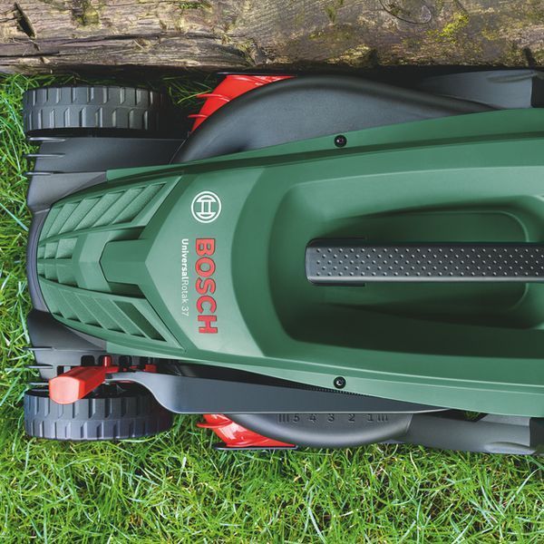 Газонокосарка електрична Bosch UniversalRotak 37-555 : 1.4 кВт, ширина захвата 37 см (06008A6501) 06008A6501 фото
