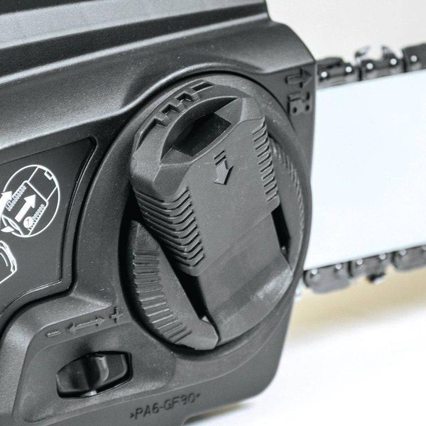 Электропила цепная 2 кВт, шина 45см, Makita UC 4551 A UC4551A фото