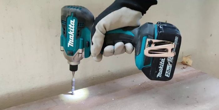 Аккумуляторный ударный винтоверт Makita DTD156Z (без АКБ) DTD156Z фото