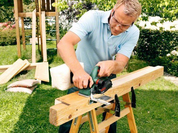 Профессиональный рубанок электрический Bosch PHO 3100:750 Вт, ширина/глубина обработки 82мм/0-3,1мм 0603271100 фото
