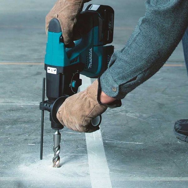 Профессиональный аккумуляторный перфоратор Makita DHR243RTJ : с АКБ 18V 2шт-5.0Ah, 2 Дж, SDS+ DHR243RTJ фото