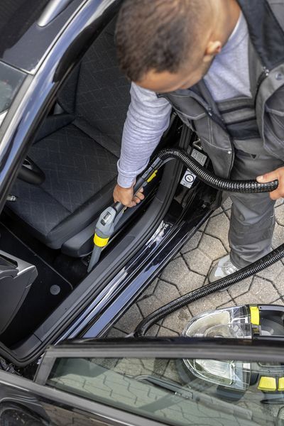 Порохотяг KARCHER Puzzi 8/1 (миючий) 1.100-240.0 фото