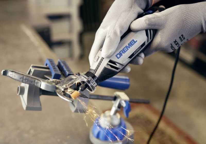 Багатофункціональний інструмент (гравер) Dremel 4250-3/45 : 175 Вт, 35000 об/хв, 45 шт. високоякісних насадок F0134250JJ F0134250JJ фото