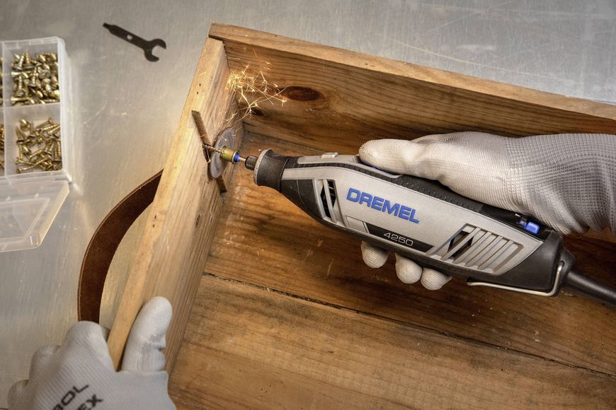 Багатофункціональний інструмент (гравер) Dremel 4250-3/45 : 175 Вт, 35000 об/хв, 45 шт. високоякісних насадок F0134250JJ F0134250JJ фото