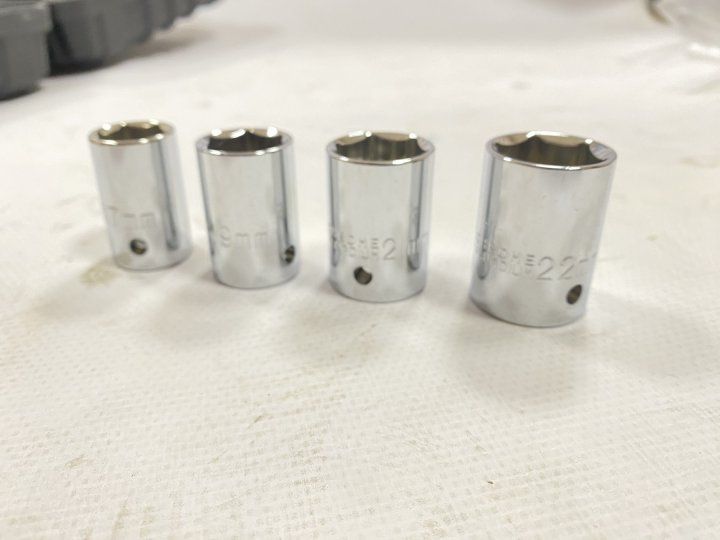 Мощный гайковерт ударный электрический LEX LXEIW20 : 1/2", 2000 Вт, 700Нм, Польша LXEIW20 фото