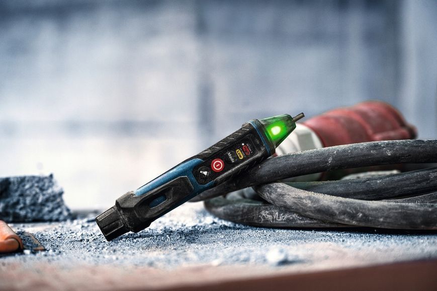 Детектор напряжения бесконтактный BOSCH GVD 1000-17 0601077000 фото