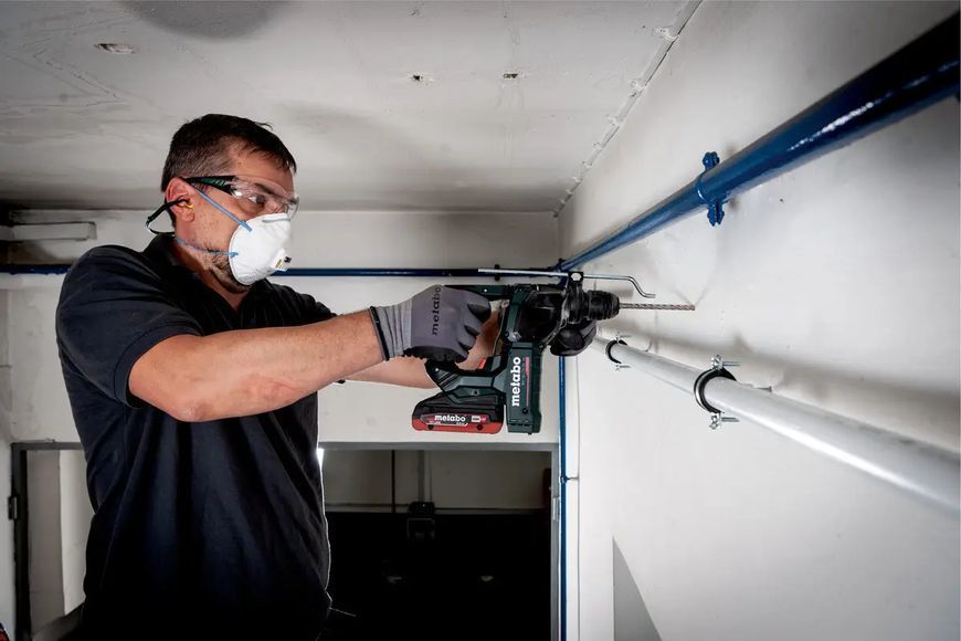 Потужний акумуляторний перфоратор Metabo Powermaxx BH 12 BL 16 : з АКБ 12V 2шт-4.0 Ач, 1.3 Дж (600207850) 600207850 фото