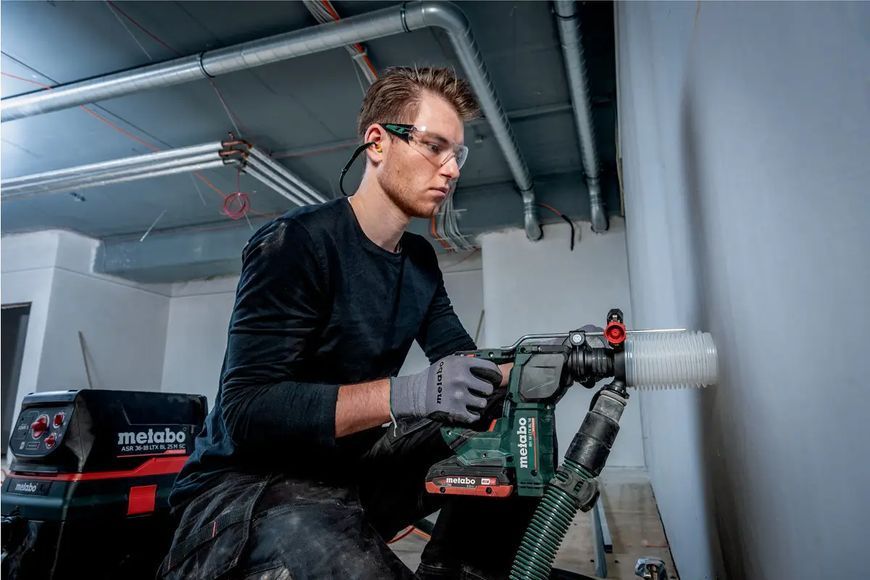 Потужний акумуляторний перфоратор Metabo Powermaxx BH 12 BL 16 : з АКБ 12V 2шт-4.0 Ач, 1.3 Дж (600207850) 600207850 фото