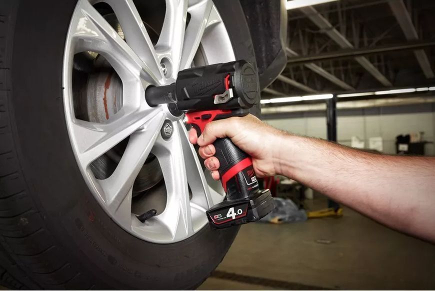 Профессиональный гайкокрут аккумуляторный Milwaukee M12 FIWF12-422X 4933464616 фото