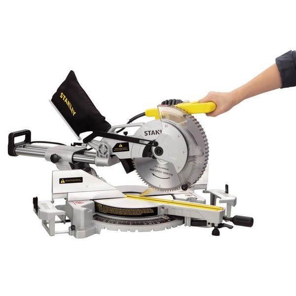 Ручна торцювальна пила з протяжкою по дереву STANLEY SM18 : 1800 Вт, глибина різу 92мм, круг 254 мм SM18 фото