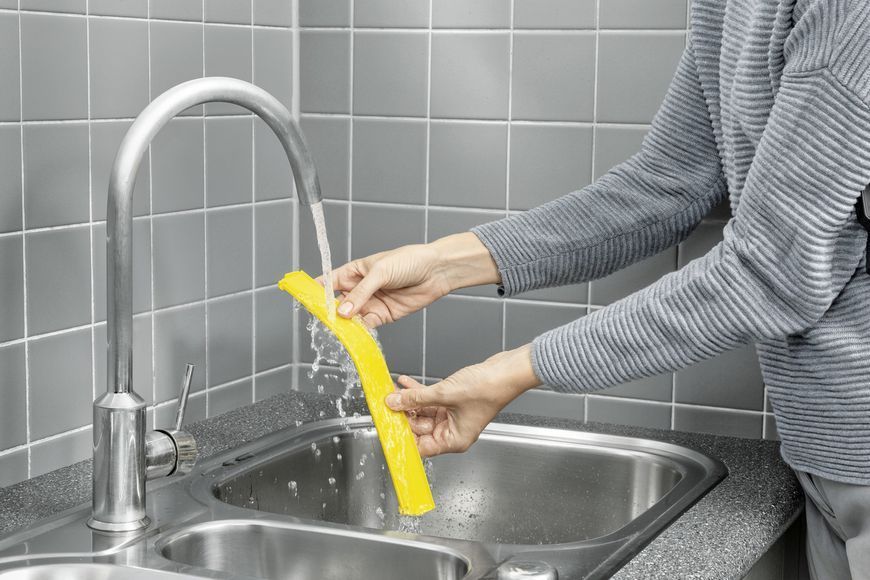 Мощный пылесос оконный аккумуляторный Karcher WV 6 Plus: рабочая ширина 280 мм (1.633-741.0) 1.633-741.0 фото