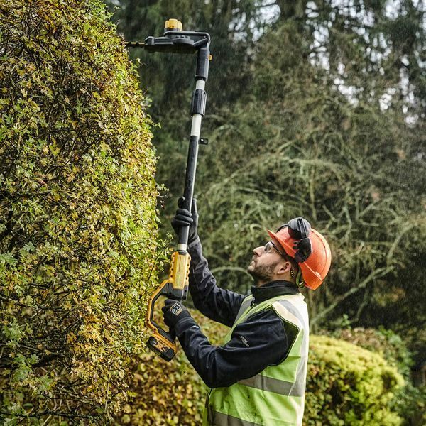 Кущоріз акумуляторний DEWALT DCMPH566N (18В/каркас/телескопічна штанга) DCMPH566N фото