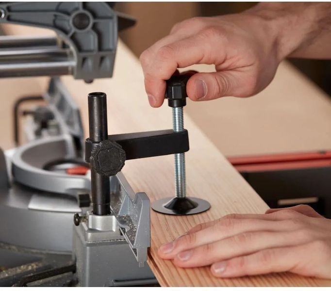 Професійна пила торцювальна мережева BLACK+DECKER BES710 : 2100 Вт, диск 254х30 мм, 5200 об/хв BES710 фото