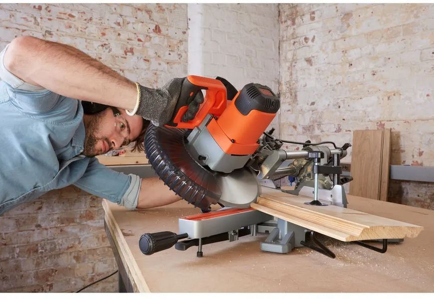 Професійна пила торцювальна мережева BLACK+DECKER BES710 : 2100 Вт, диск 254х30 мм, 5200 об/хв BES710 фото