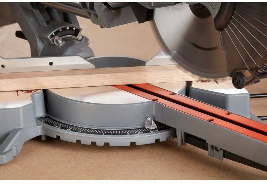 Професійна пила торцювальна мережева BLACK+DECKER BES710 : 2100 Вт, диск 254х30 мм, 5200 об/хв BES710 фото