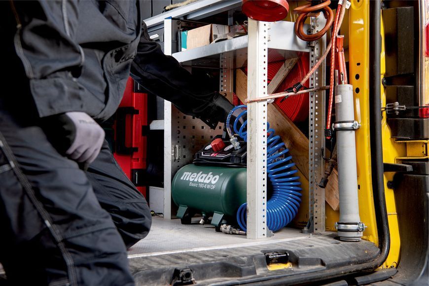 Компресор переносний Metabo Basic 160-6 W OF (601501000): 160 л/хв., 900Вт, 6 бар 601501000 фото