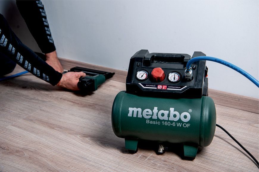 Компресор переносний Metabo Basic 160-6 W OF (601501000): 160 л/хв., 900Вт, 6 бар 601501000 фото