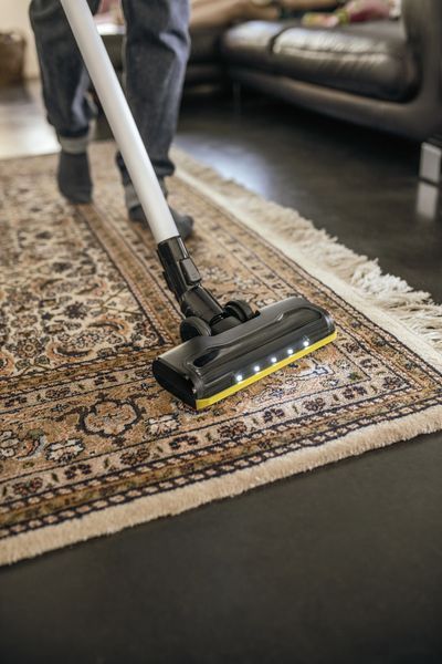 Мощный аккумуляторный пылесос Karcher VC 6 Cordless ourFamily Battery Plus (1.198-677.0) 1.198-677.0 фото