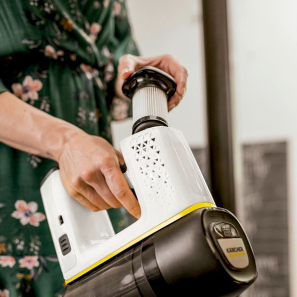 Мощный аккумуляторный пылесос Karcher VC 6 Cordless ourFamily Battery Plus (1.198-677.0) 1.198-677.0 фото
