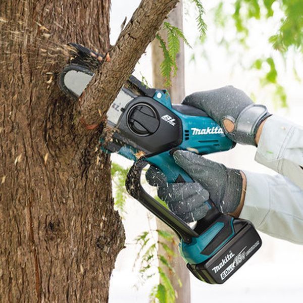 Пила ланцюгова акумуляторна MAKITA DUC101SF (1акум.18В 3Аг/зарядний/10см) DUC101SF фото