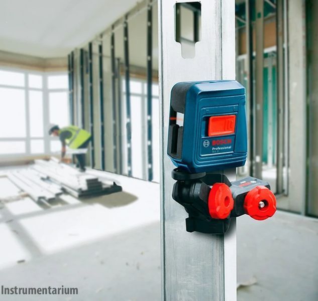 Профессиональный лазерный нивелир Bosch Professional GLL 2 с держателем MM 2 : два красных луча, 10 м 0601063A01 фото
