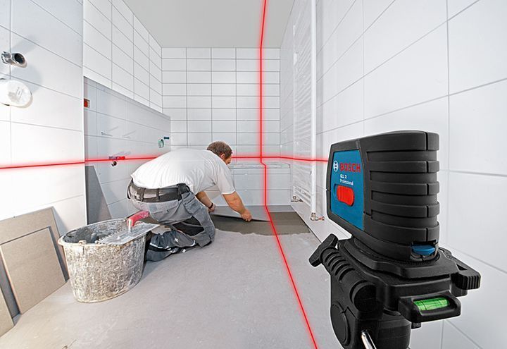 Профессиональный лазерный нивелир Bosch Professional GLL 2 с держателем MM 2 : два красных луча, 10 м 0601063A01 фото