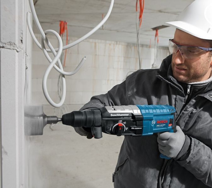 Професійний електричний перфоратор Bosch GBH 2-28 : 880 Вт, 3.2 Дж, SDS-Plus (0611267500) 0611267500 фото