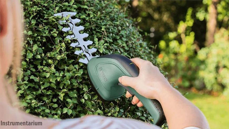 Аккумуляторные ножницы Bosch Easy Shear с кабелем Micro USB : АКБ 3.6V, 1.5 Аh 0600833303 0600833303 фото